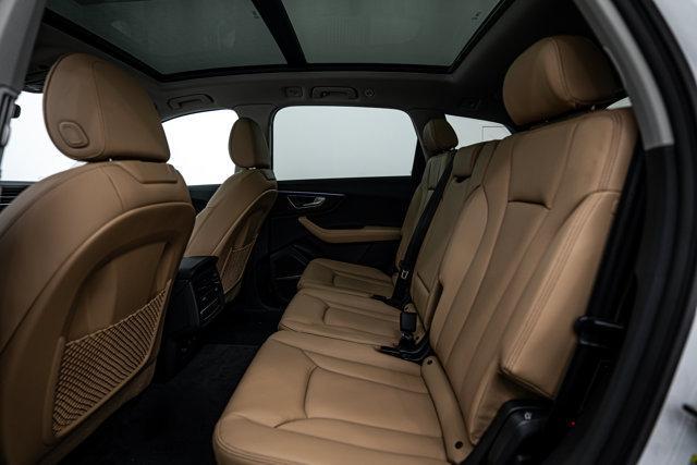 new 2025 Audi Q7 car, priced at $71,183