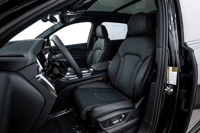 new 2025 Audi Q7 car, priced at $80,492