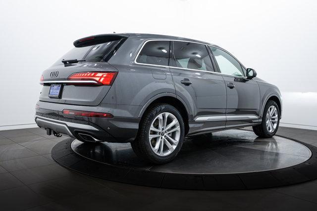 new 2025 Audi Q7 car, priced at $66,020