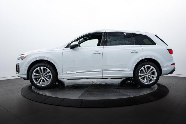 new 2025 Audi Q7 car, priced at $66,400