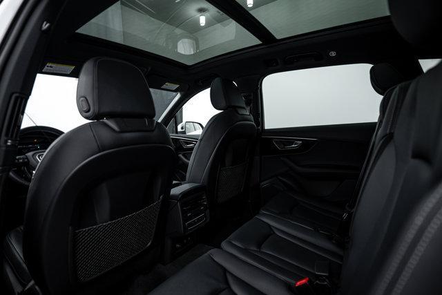 new 2025 Audi Q7 car, priced at $66,400
