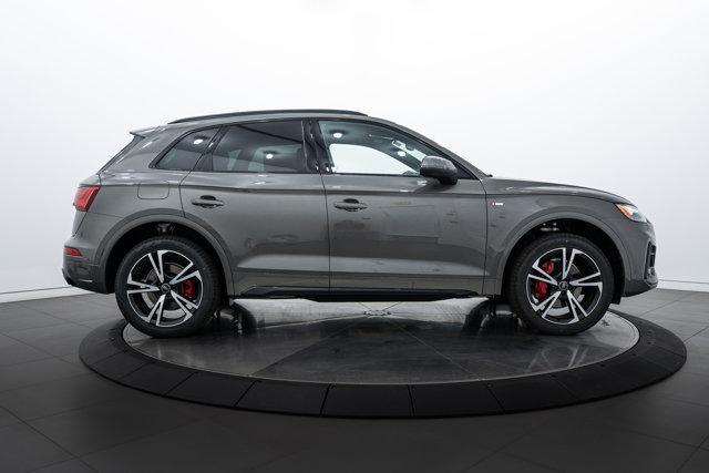 new 2025 Audi Q5 car, priced at $59,340