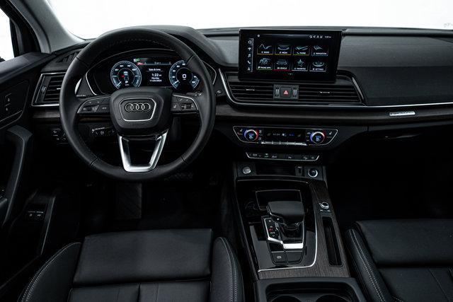 new 2025 Audi Q5 car, priced at $58,292