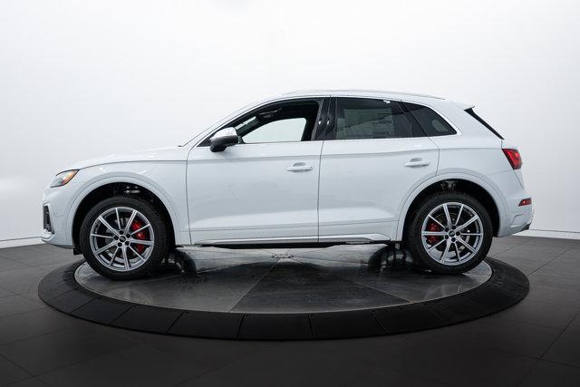 new 2025 Audi SQ5 car, priced at $64,416