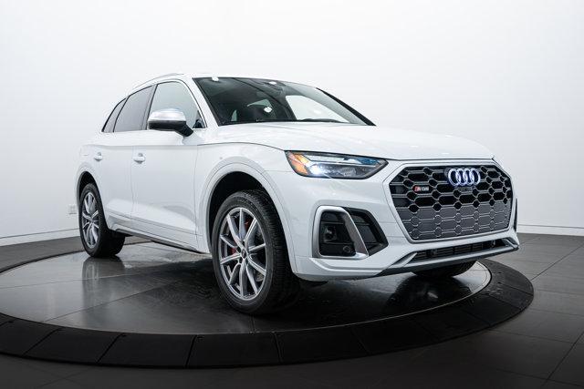 new 2025 Audi SQ5 car, priced at $64,416