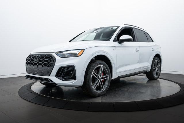 new 2025 Audi Q5 car, priced at $69,175