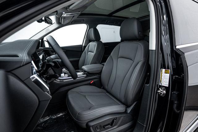 new 2025 Audi Q7 car, priced at $73,420