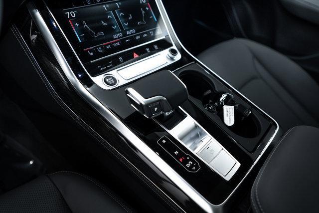 new 2025 Audi Q7 car, priced at $73,420