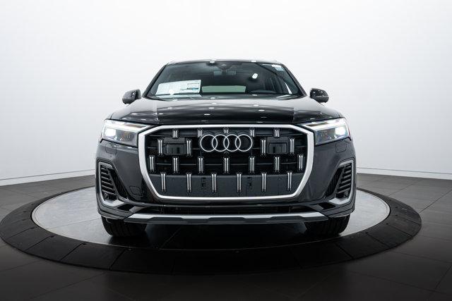 new 2025 Audi Q7 car, priced at $73,420