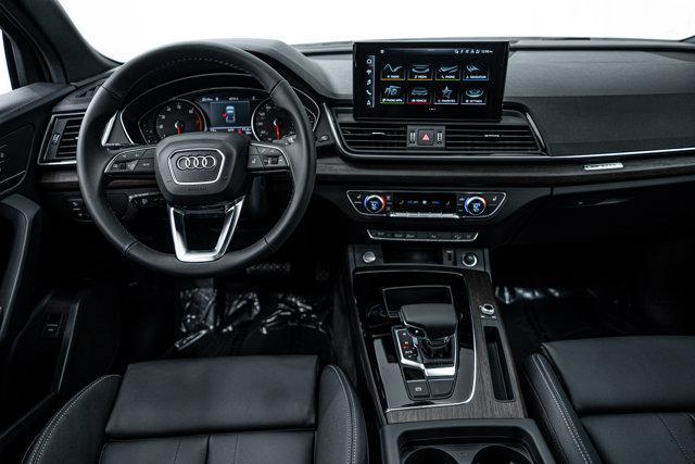 new 2025 Audi Q5 car, priced at $55,850