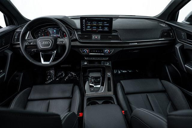 new 2025 Audi Q5 car, priced at $55,850