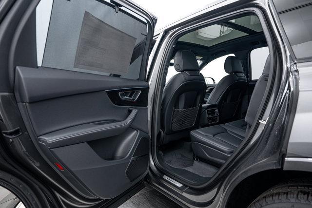 new 2026 Audi Q7 car, priced at $72,010