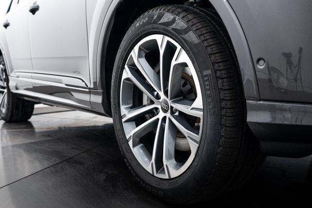 new 2026 Audi Q7 car, priced at $72,010
