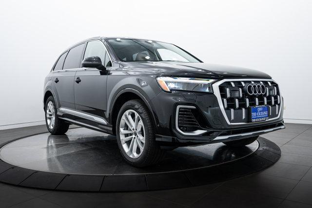 new 2025 Audi Q7 car, priced at $75,800