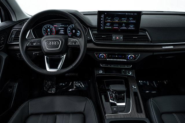 new 2025 Audi Q5 car, priced at $49,890