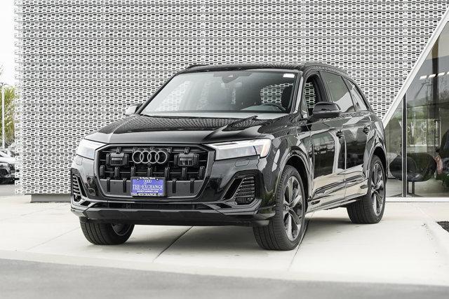 new 2025 Audi Q7 car, priced at $77,750