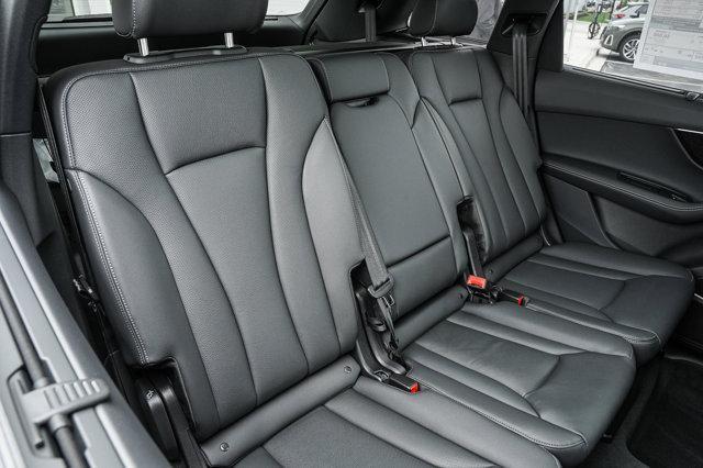 new 2025 Audi Q7 car, priced at $77,750