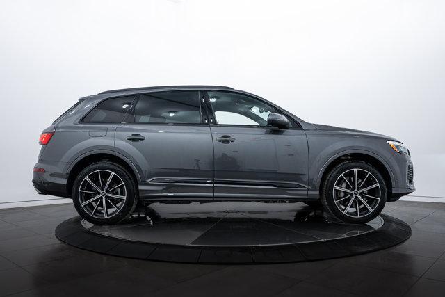 used 2025 Audi Q7 car, priced at $62,900