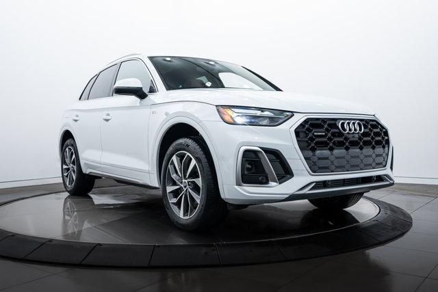 new 2025 Audi Q5 car, priced at $56,635