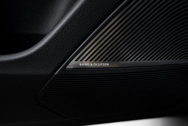 new 2025 Audi RS Q8 car, priced at $155,290