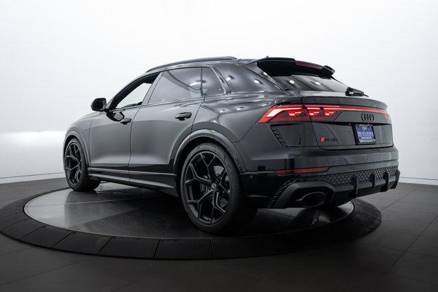 new 2025 Audi RS Q8 car, priced at $155,290