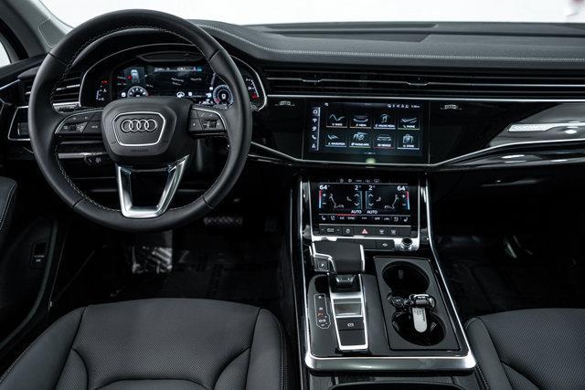 new 2025 Audi Q7 car, priced at $76,015