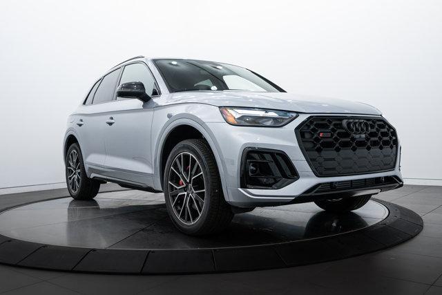 new 2025 Audi SQ5 car, priced at $65,118