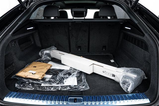 new 2025 Audi Q8 car, priced at $79,644