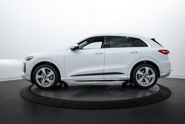 new 2025 Audi Q5 car, priced at $60,959