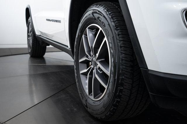 used 2020 Jeep Grand Cherokee car, priced at $21,787