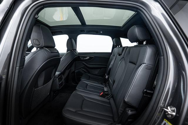 new 2025 Audi Q7 car, priced at $73,243