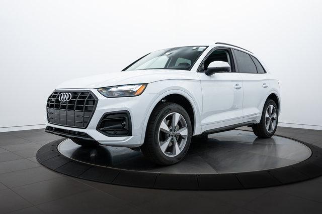 new 2025 Audi Q5 car, priced at $54,425