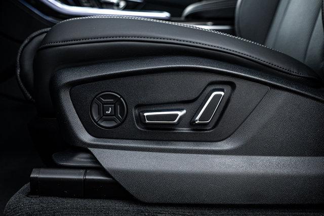 new 2025 Audi Q7 car, priced at $81,705
