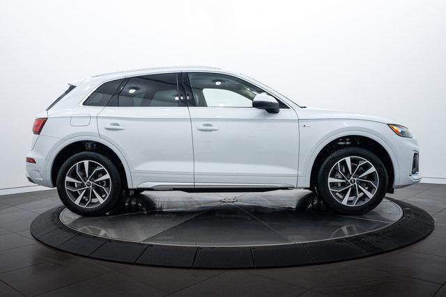 new 2025 Audi Q5 car, priced at $52,670