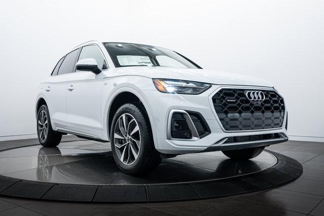 new 2025 Audi Q5 car, priced at $52,670