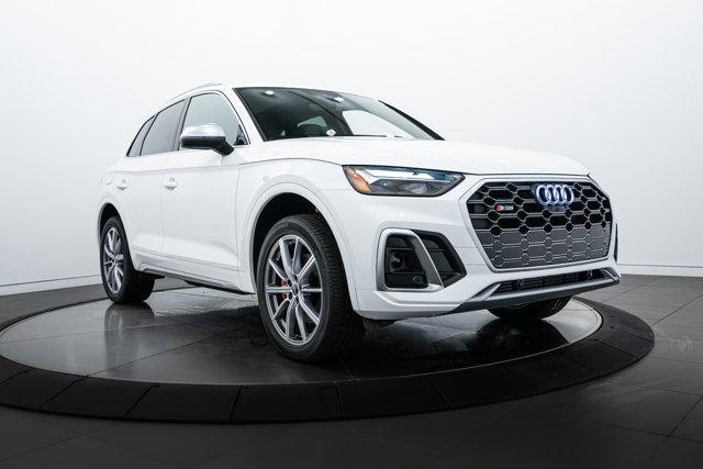 new 2025 Audi SQ5 car, priced at $68,670