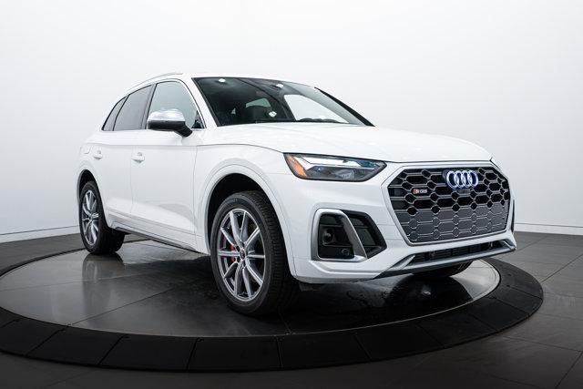 new 2025 Audi SQ5 car, priced at $68,670