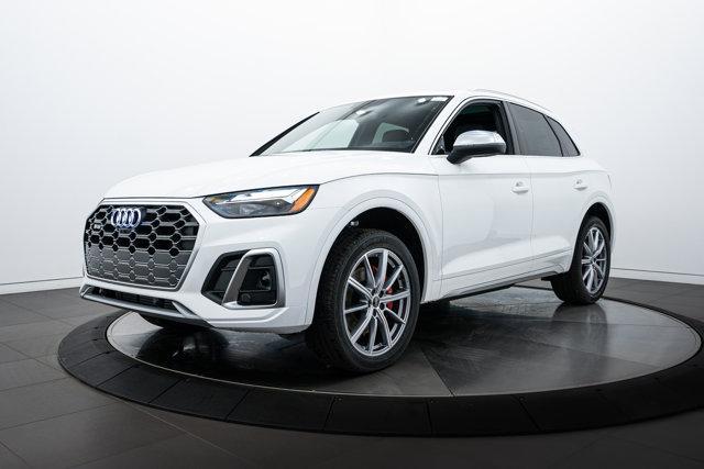 new 2025 Audi SQ5 car, priced at $68,670