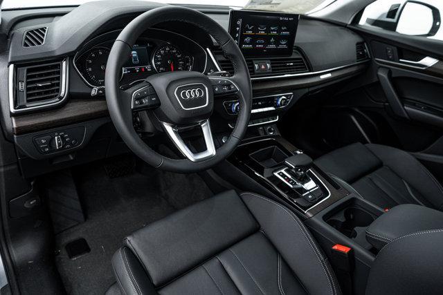 new 2024 Audi Q5 car, priced at $49,762