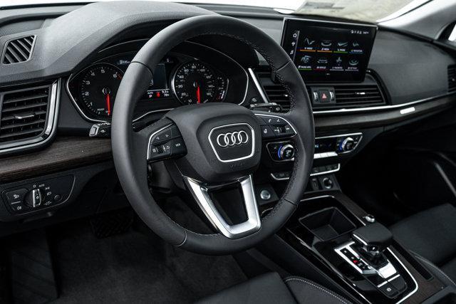 new 2024 Audi Q5 car, priced at $49,762