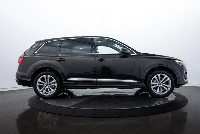 used 2025 Audi Q7 car, priced at $61,985