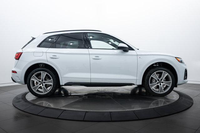 new 2025 Audi Q5 car, priced at $49,871