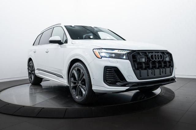 new 2025 Audi Q7 car, priced at $79,562