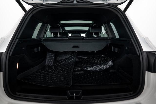 used 2021 Mercedes-Benz GLB 250 car, priced at $25,387