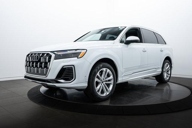 new 2025 Audi Q7 car, priced at $75,800