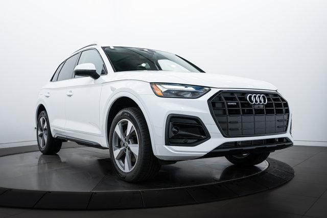 new 2025 Audi Q5 car, priced at $53,530