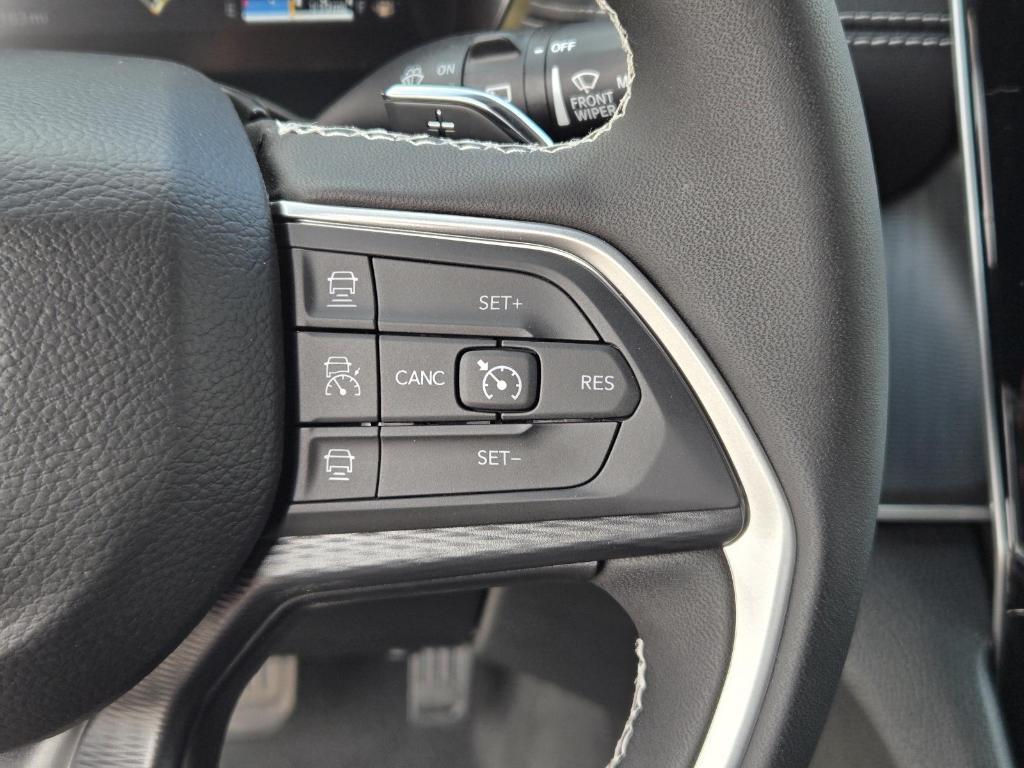 new 2025 Jeep Grand Cherokee car, priced at $48,375