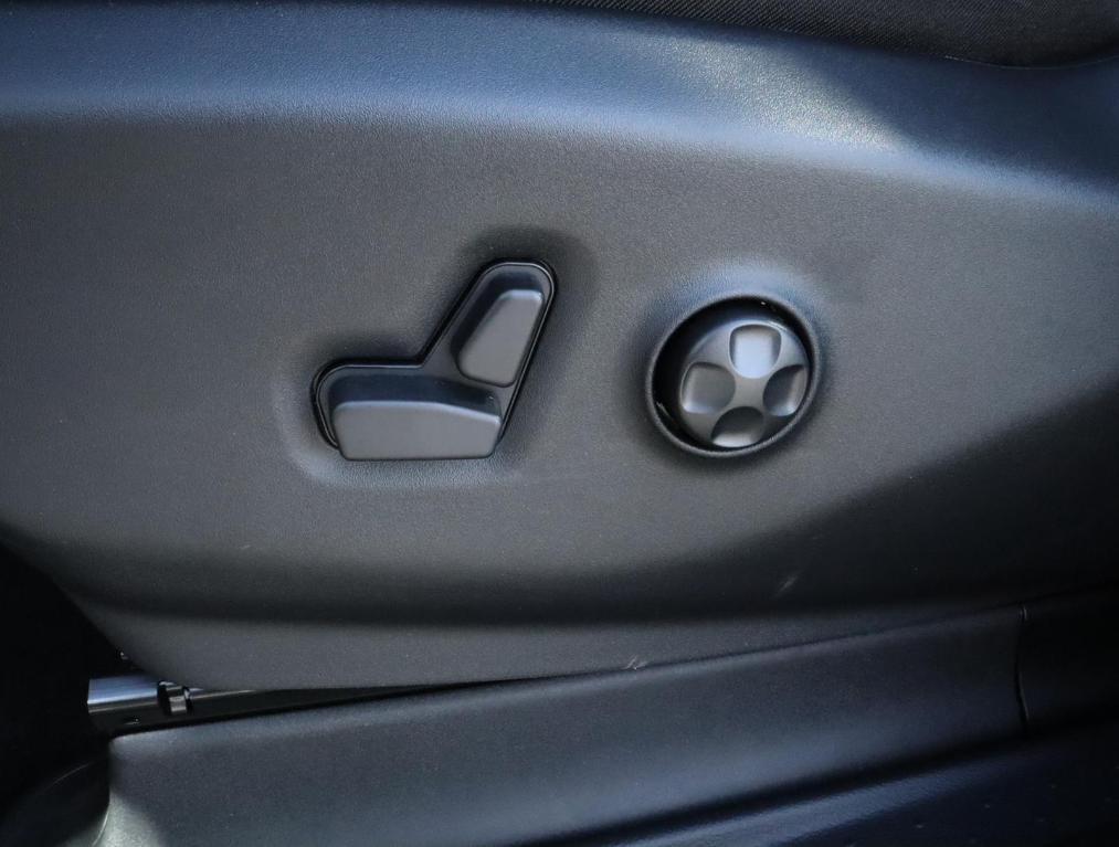 new 2025 Chrysler Voyager car, priced at $41,690