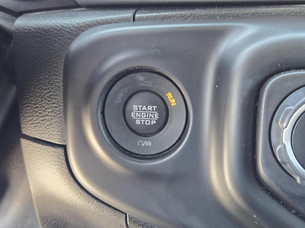 used 2021 Jeep Wrangler Unlimited car, priced at $32,998