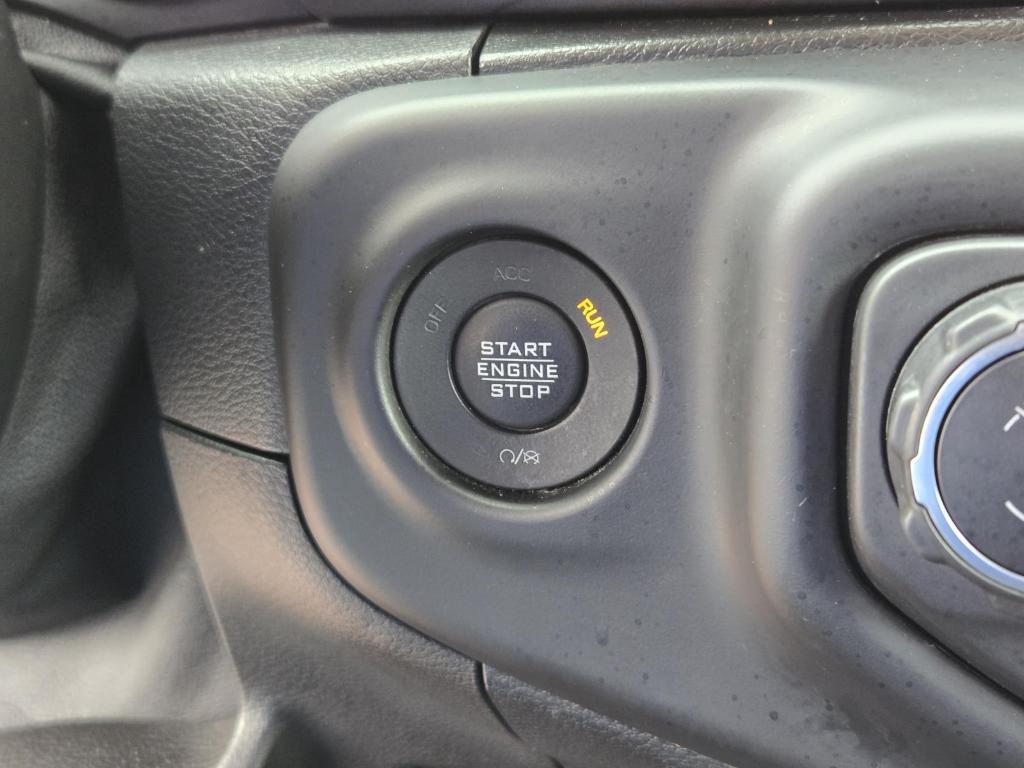 used 2021 Jeep Wrangler Unlimited car, priced at $32,998